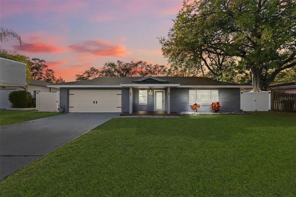 1540 SAN CHARLES DRIVE DUNEDIN, FL 34698