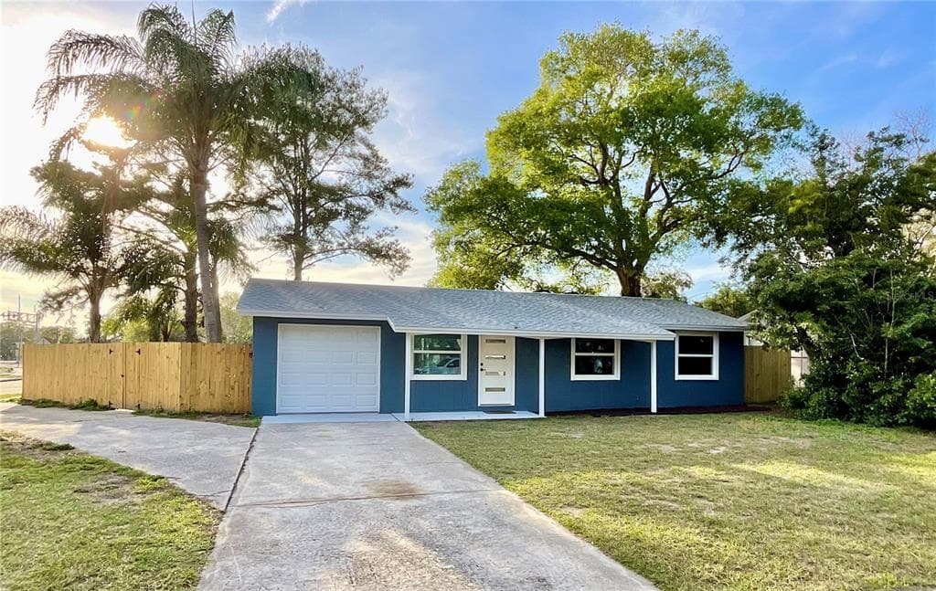 1000 GRANTWOOD AVENUE CLEARWATER, FL 33759