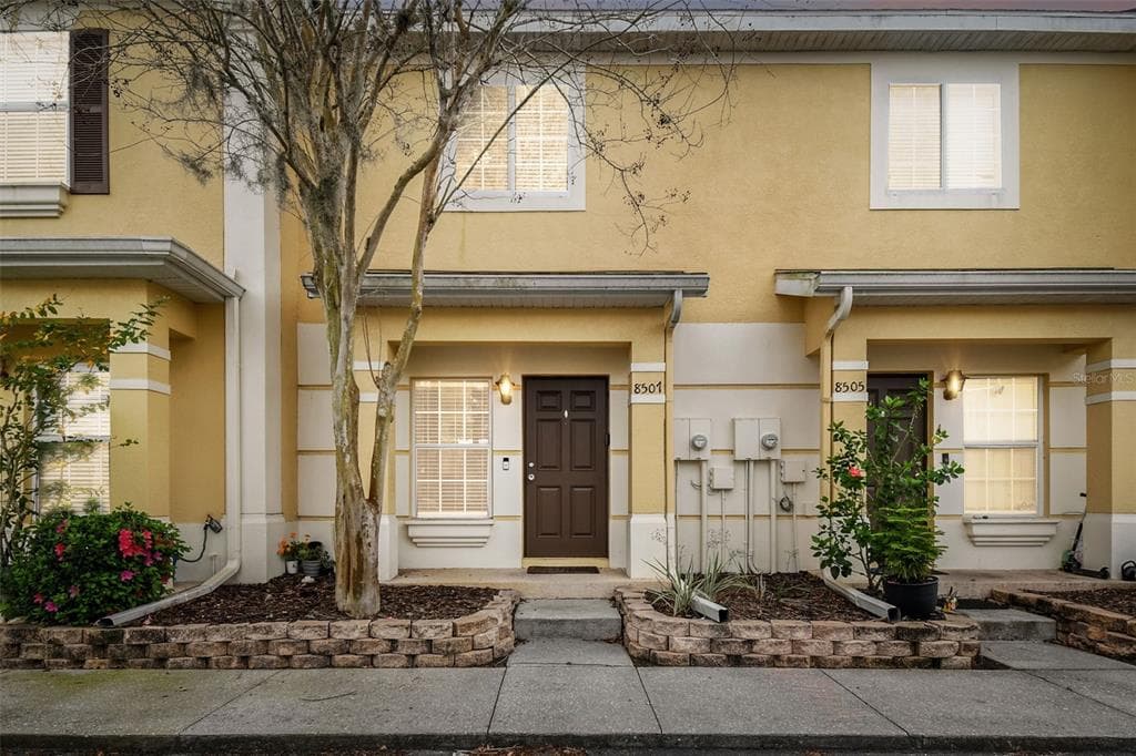 8507 GABLEBEND WAY TAMPA, FL 33647
