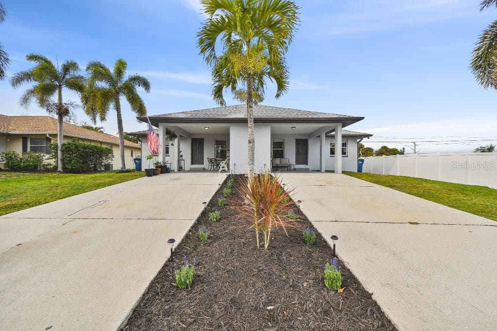 8615 44TH AVENUE DRIVE W BRADENTON, FL 34210