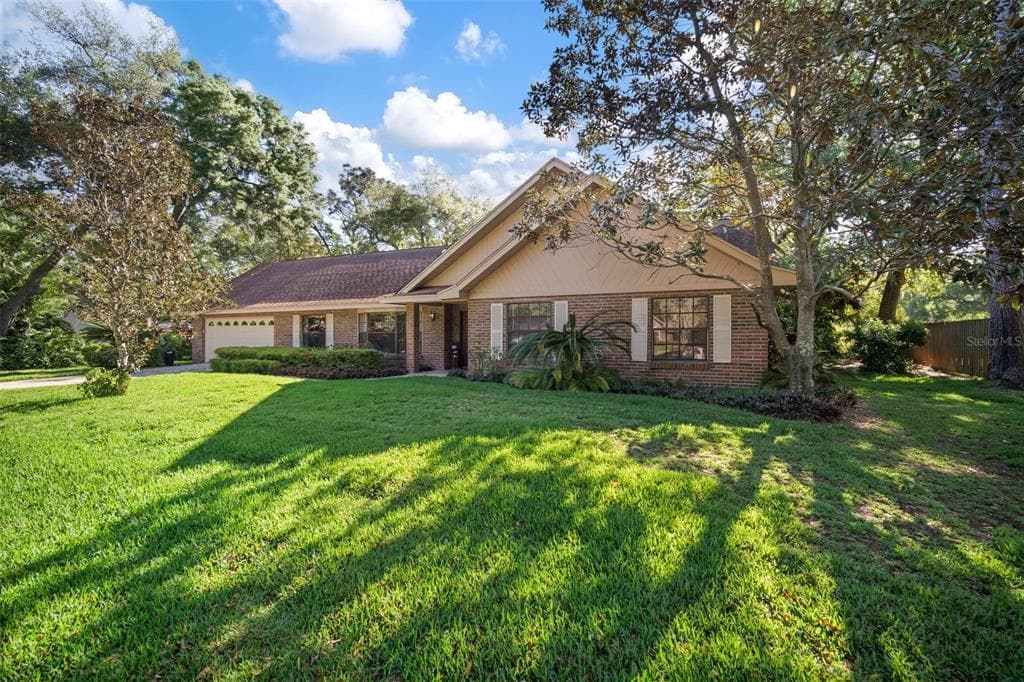 3503 HOLLOW OAK PLACE BRANDON, FL 33511
