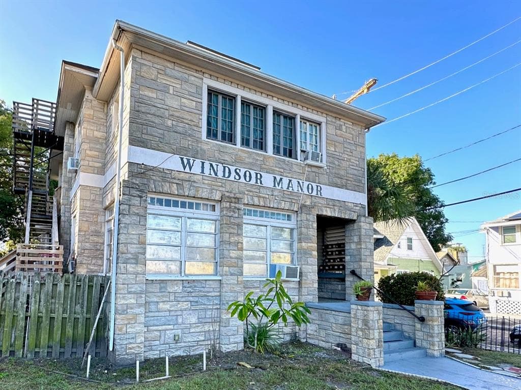 730 4TH AVENUE N UNIT 2D ST PETERSBURG, FL 33701