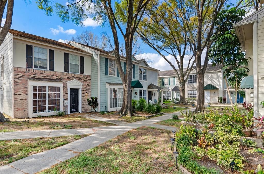 13821 FLETCHERS MILL DRIVE TAMPA, FL 33613