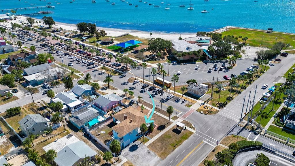 5737 SHORE BOULEVARD S UNIT 1 GULFPORT, FL 33707