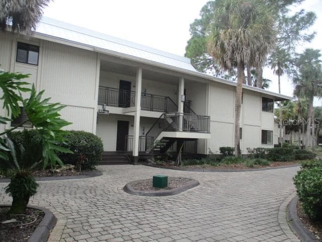 4752 FOX HUNT DRIVE UNIT A810 WESLEY CHAPEL, FL 33543