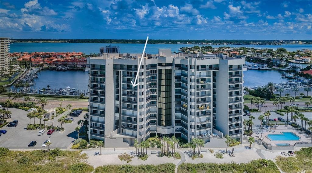 1660 GULF BOULEVARD UNIT 903 CLEARWATER BEACH, FL 33767