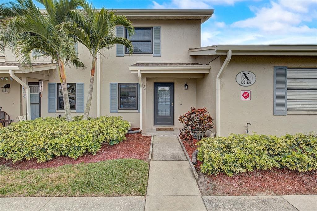 2131 RIDGE ROAD S UNIT 134 LARGO, FL 33778
