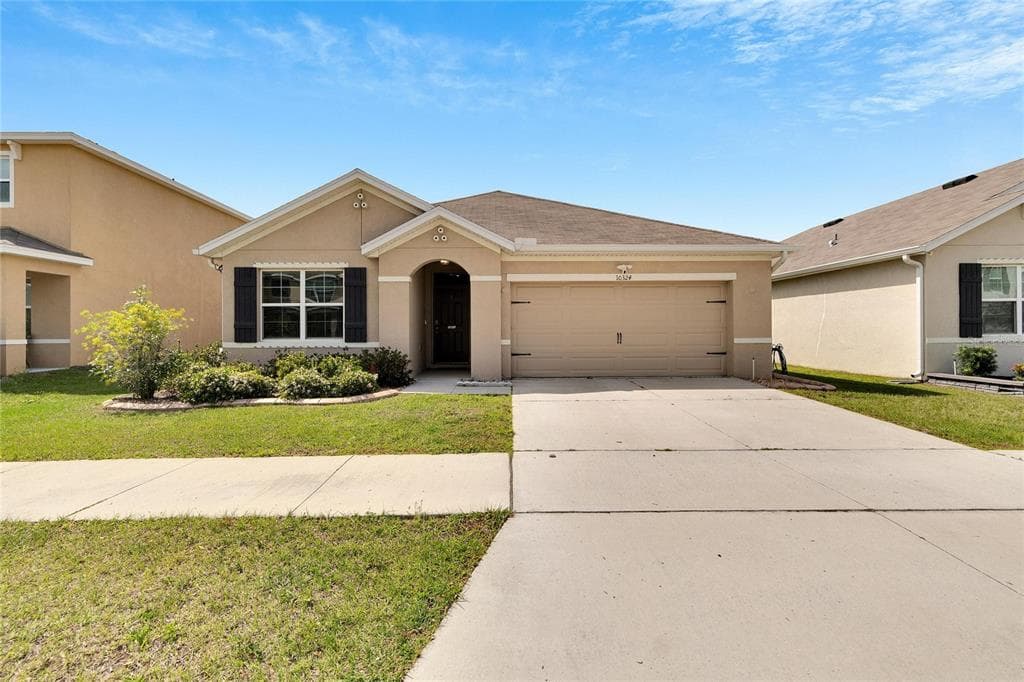 10324 GEESE TRAIL CIRCLE SUN CITY CENTER, FL 33573