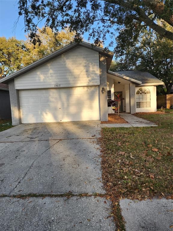 13612 LARAWAY DRIVE RIVERVIEW, FL 33579
