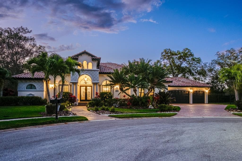 2273 STEVEN STREET CLEARWATER, FL 33759