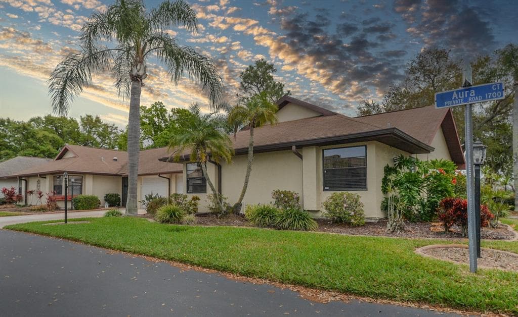 1701 AURA COURT SUN CITY CENTER, FL 33573