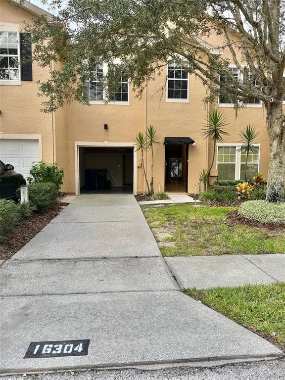 16304 PARKSTONE PALMS COURT TAMPA, FL 33647