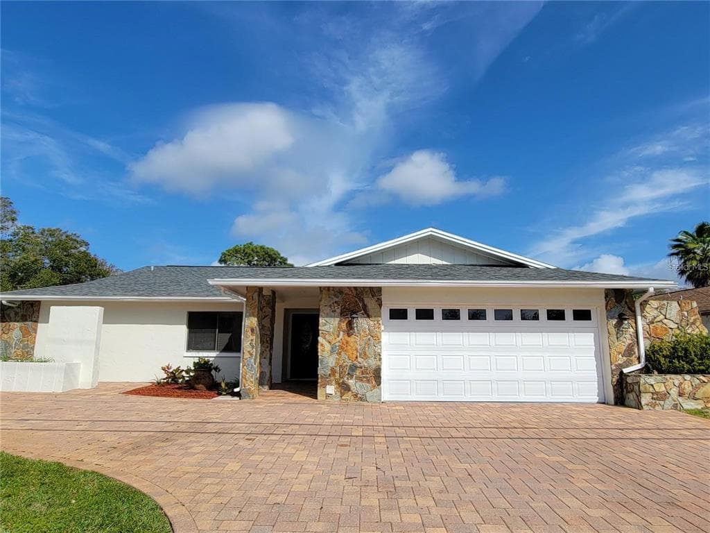 11389 102ND AVENUE SEMINOLE, FL 33778
