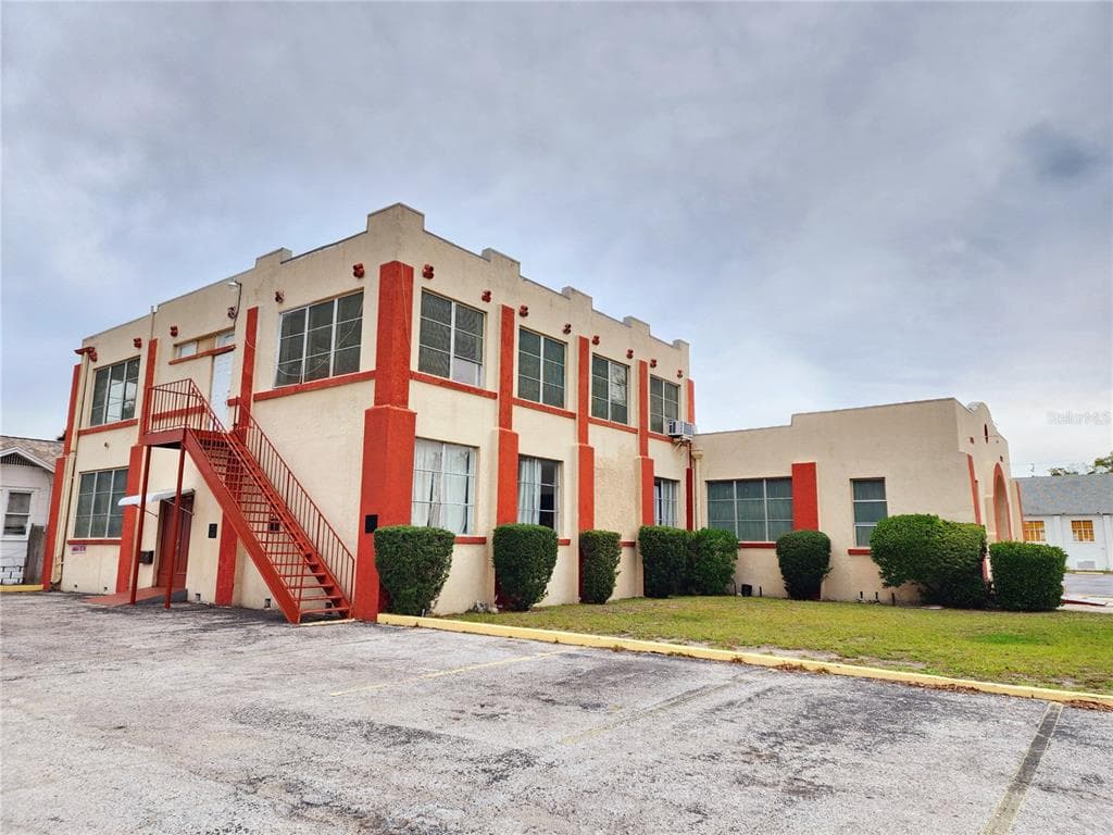 1315 9TH AVENUE N ST PETERSBURG, FL 33705