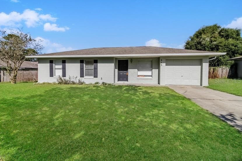 955 CEDAR CIRCLE TAVARES, FL 32778