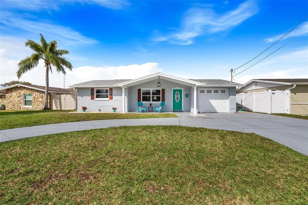 12735 4TH ISLE HUDSON, FL 34667