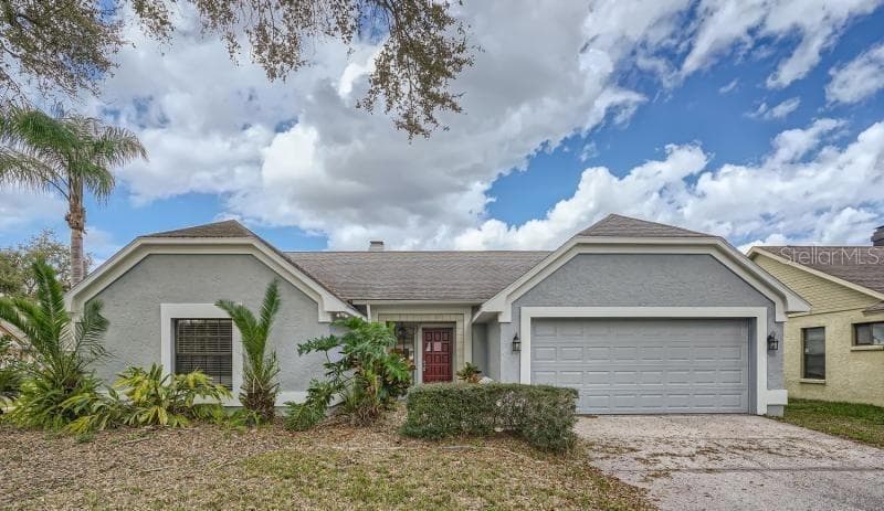 9406 PEBBLE GLEN AVENUE TAMPA, FL 33647