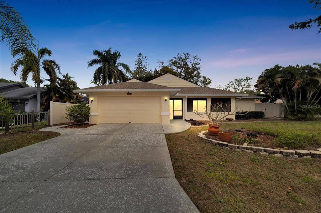 3127 47TH AVENUE E BRADENTON, FL 34203