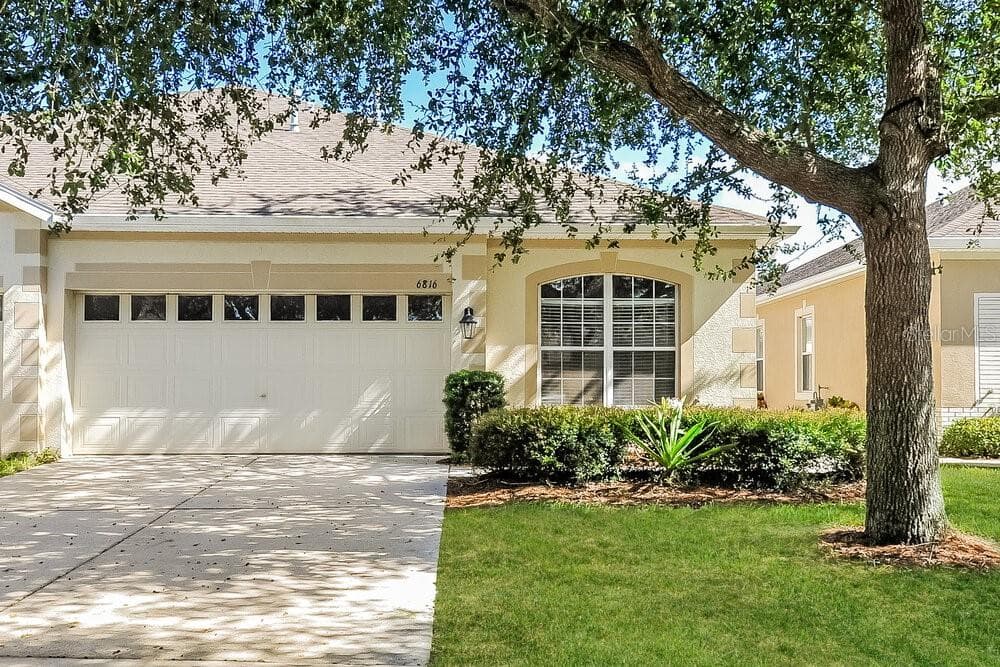 6816 SURREY OAK DRIVE APOLLO BEACH, FL 33572