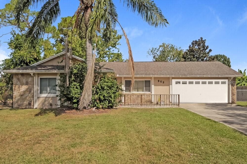 963 PICASSO AVENUE DELTONA, FL 32725