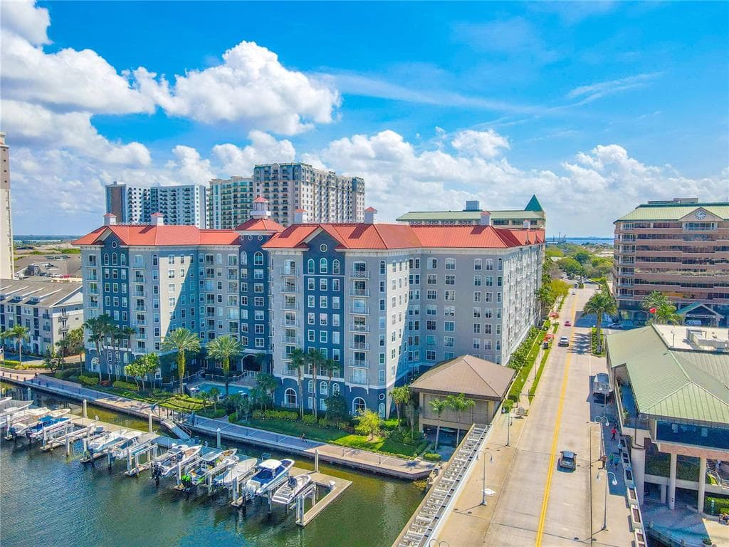 700 S HARBOUR ISLAND BOULEVARD UNIT 121 TAMPA, FL 33602