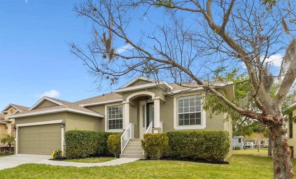 1012 BLUE HERON WAY TARPON SPRINGS, FL 34689