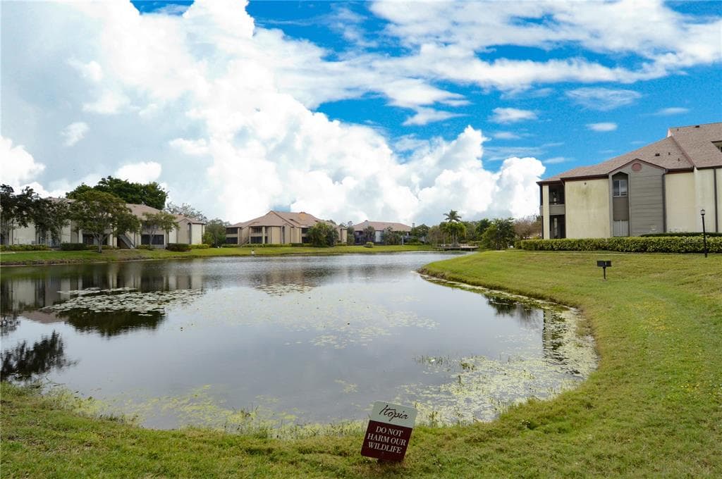 10265 GANDY BOULEVARD N UNIT 2211 ST PETERSBURG, FL 33702
