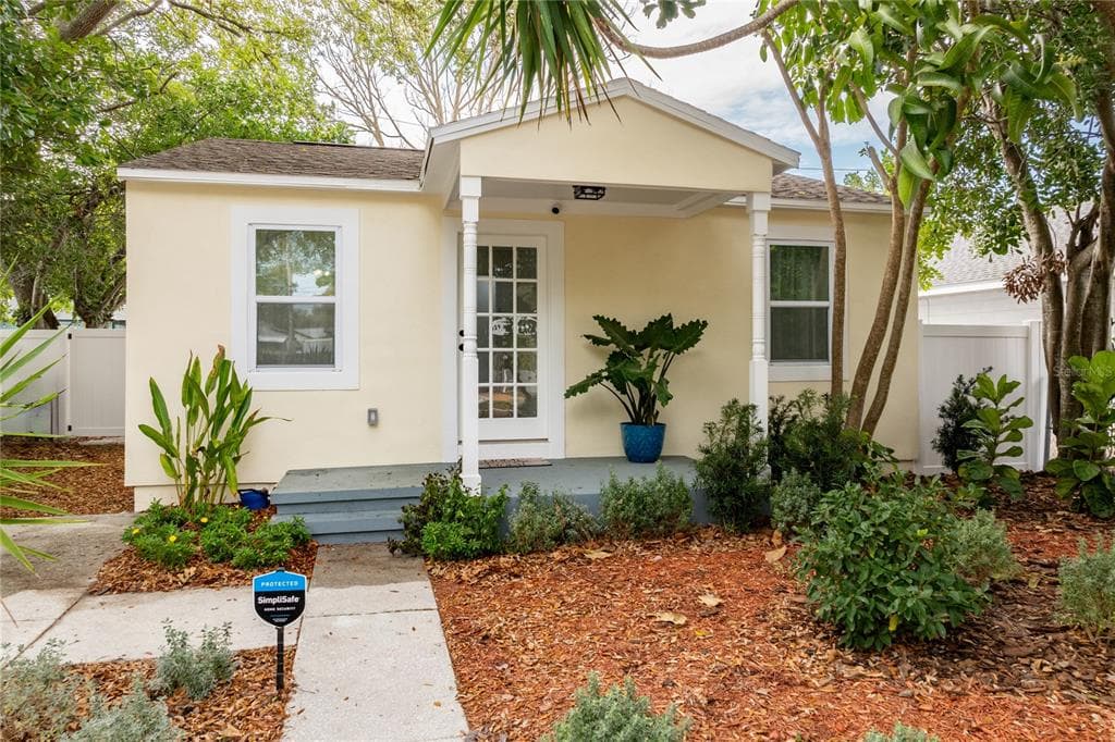 2150 44TH AVENUE N ST PETERSBURG, FL 33714