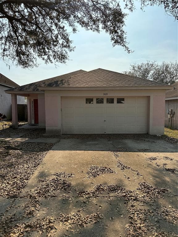 909 CAPE COD CIRCLE VALRICO, FL 33594