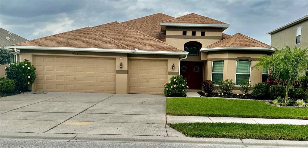 8623 CREEDMOOR LANE NEW PORT RICHEY, FL 34654