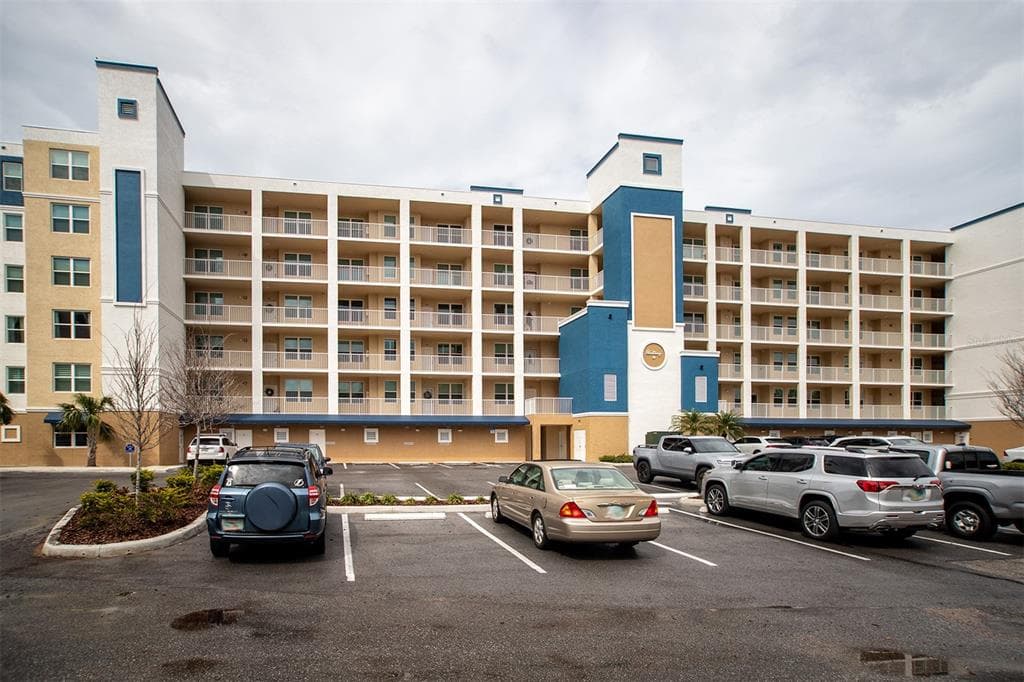 960 STARKEY ROAD UNIT 10506 LARGO, FL 33771
