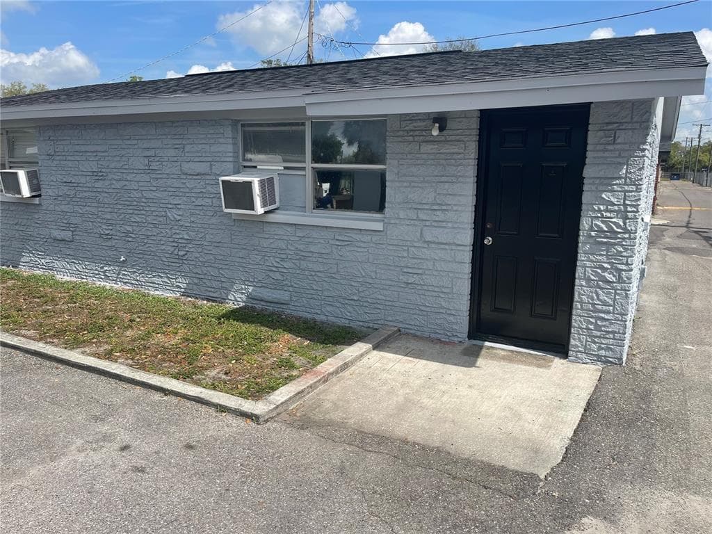 14003 CANDY COURT UNIT A TAMPA, FL 33613