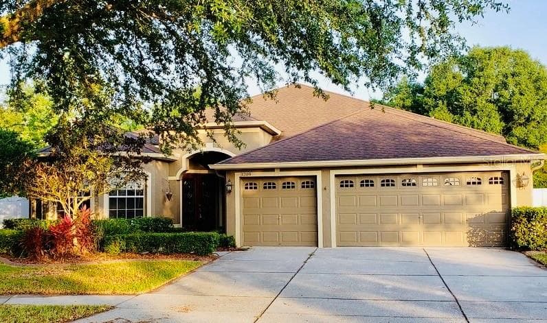 3209 HANGING VINE COURT