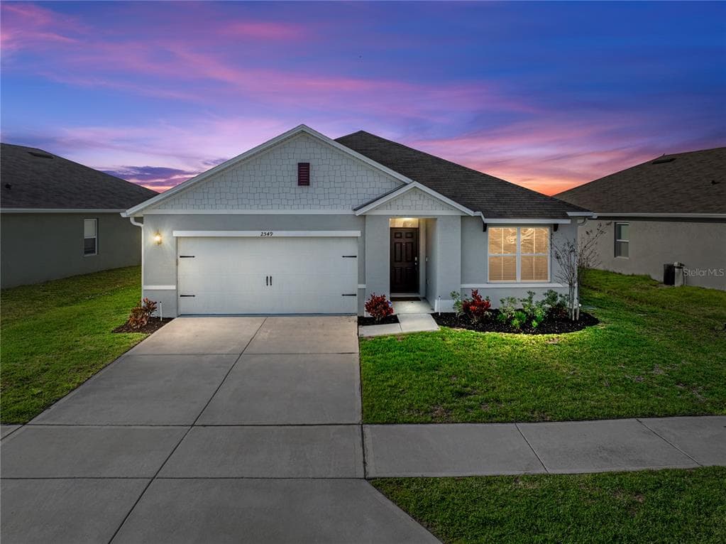 2549 RYLAND FALLS DRIVE LAKELAND, FL 33811