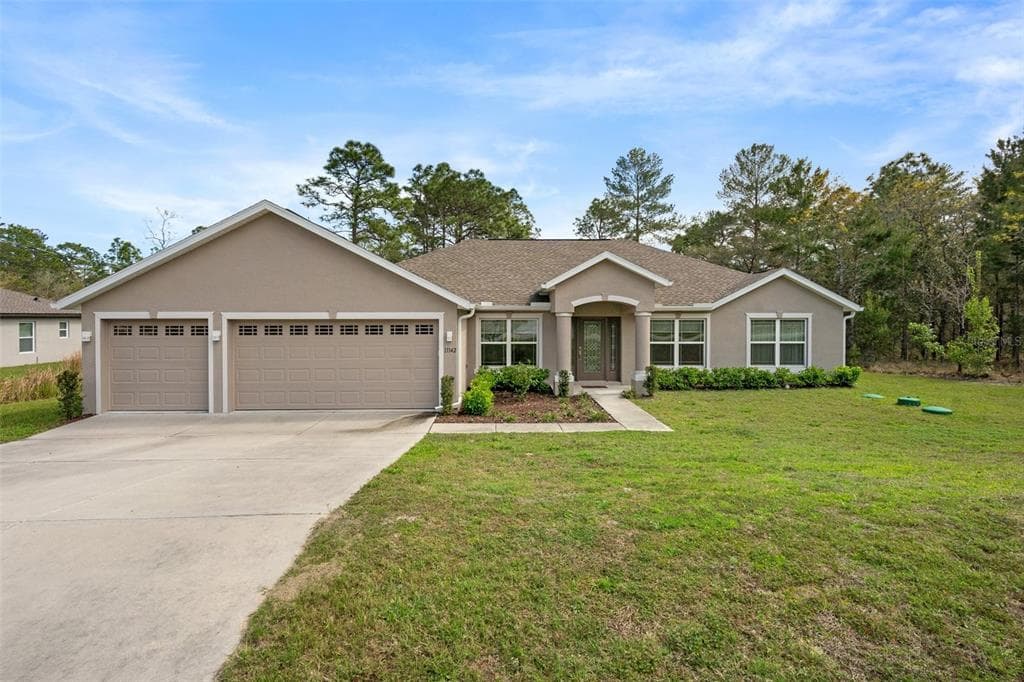 11142 CAMPFIELD ROAD WEEKI WACHEE, FL 34614