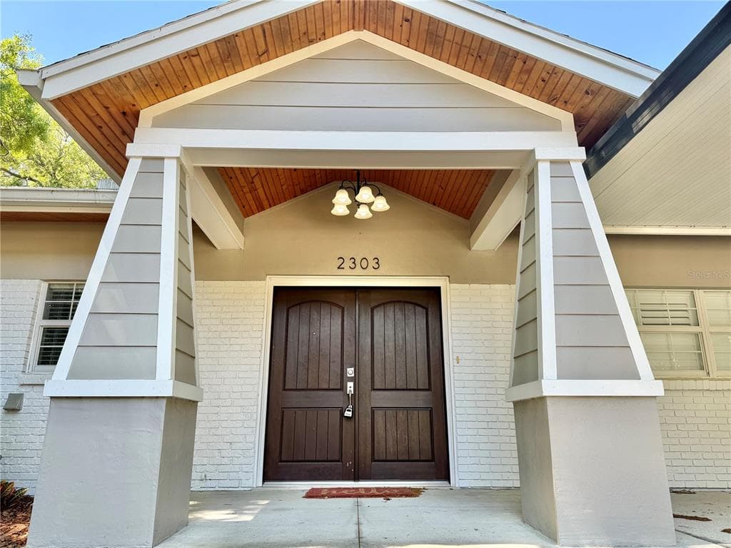 2303 S MANHATTAN AVENUE TAMPA, FL 33629