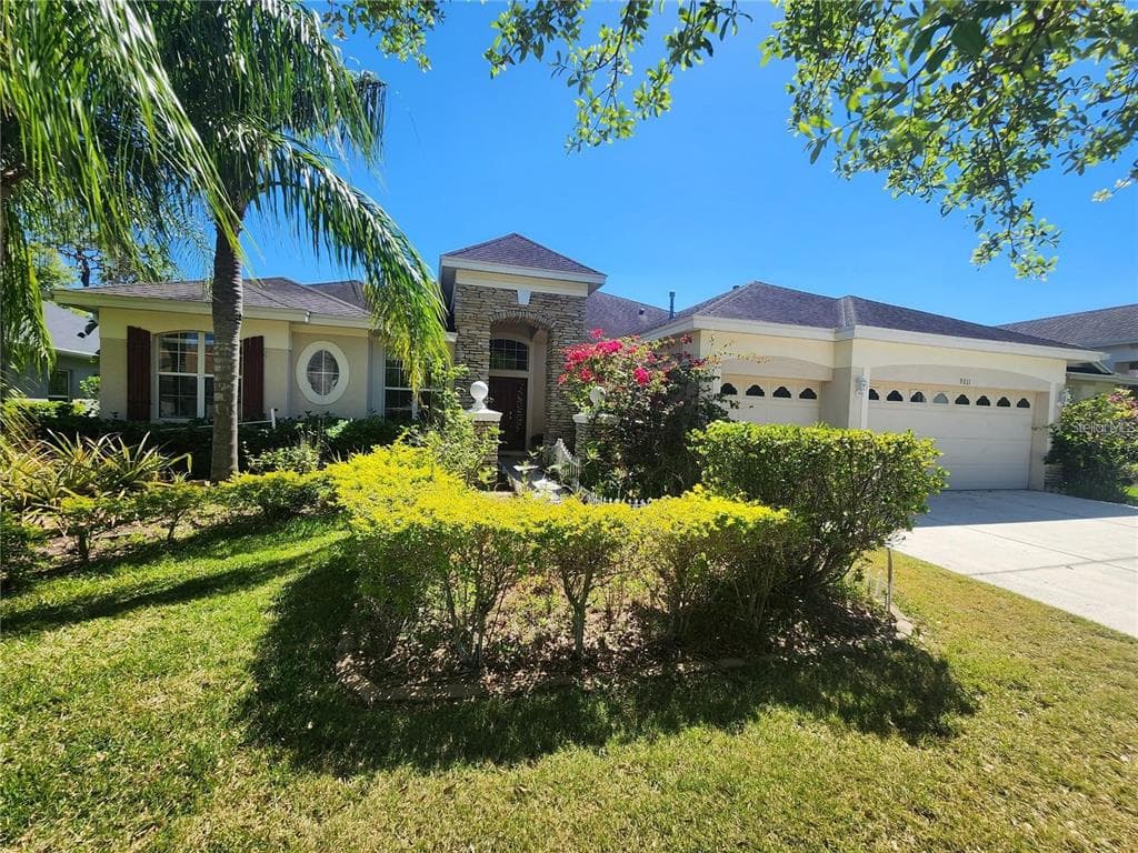 9211 EVERWOOD COURT TAMPA, FL 33647