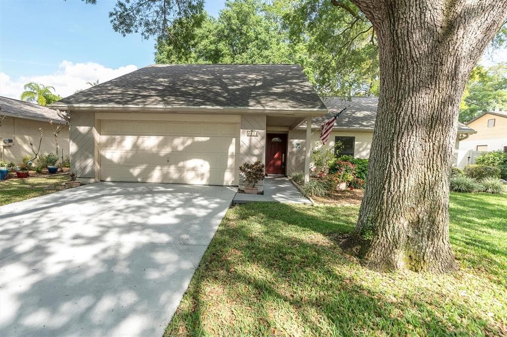 4615 GLENSIDE CIRCLE TAMPA, FL 33624