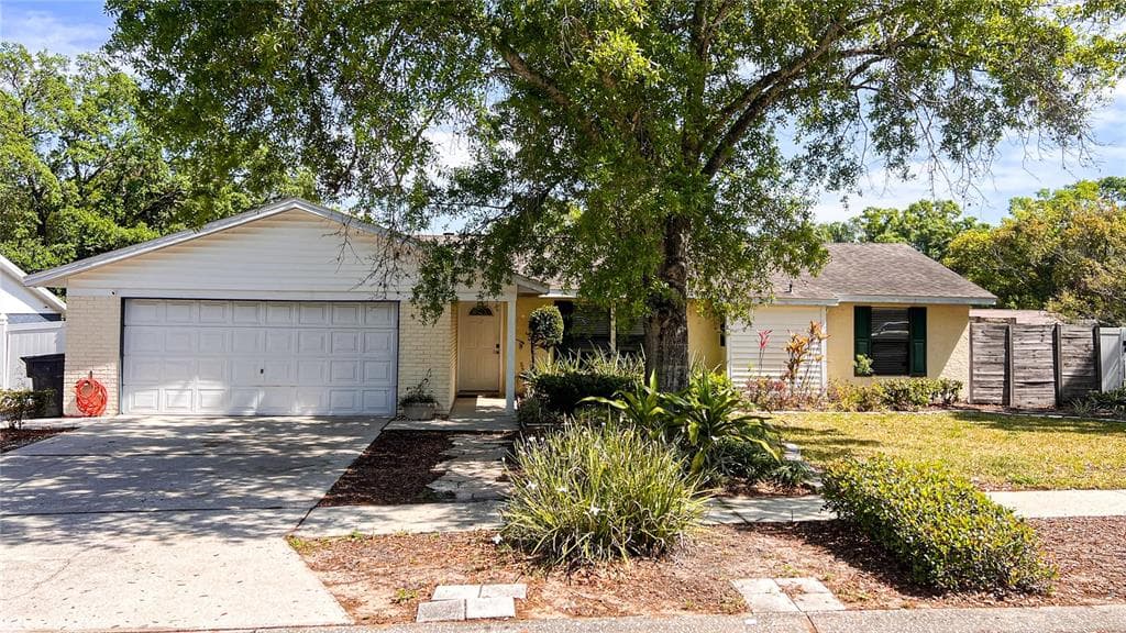 1411 SHADOW BAY LANE BRANDON, FL 33510