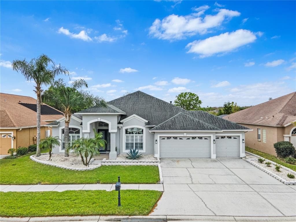 10121 QUEENS PARK DRIVE TAMPA, FL 33647