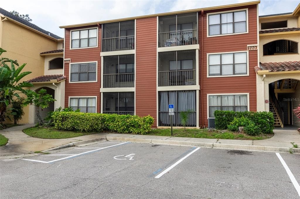 11901 4TH STREET N UNIT 7104 ST PETERSBURG, FL 33716
