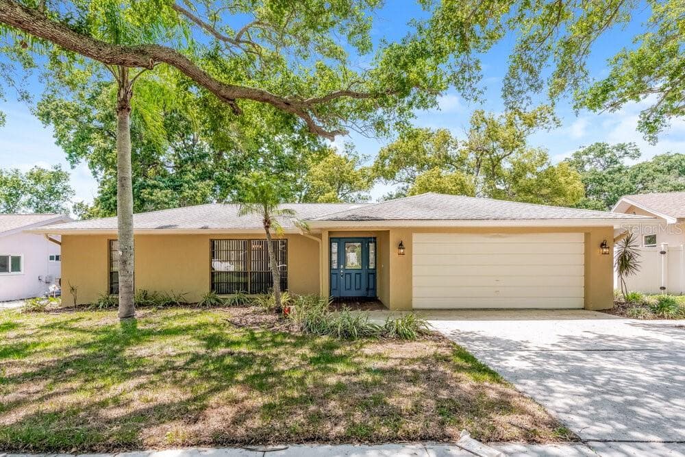 7266 122ND WAY SEMINOLE, FL 33772