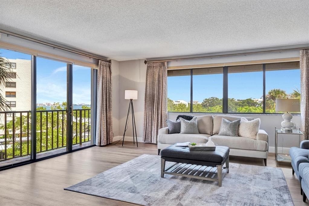 150 BELLEVIEW BOULEVARD UNIT 207 BELLEAIR, FL 33756