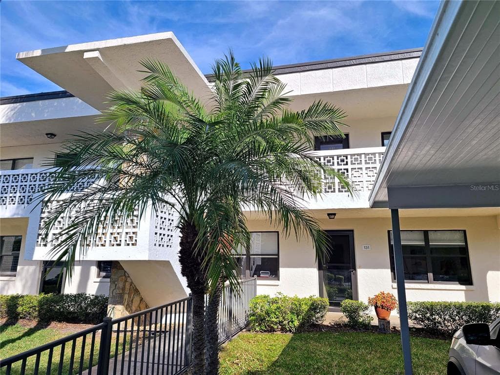 5085 1ST STREET NE UNIT 231 ST PETERSBURG, FL 33703