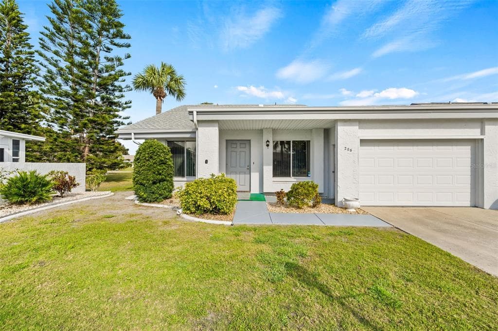 206 ISLIP WAY SUN CITY CENTER, FL 33573