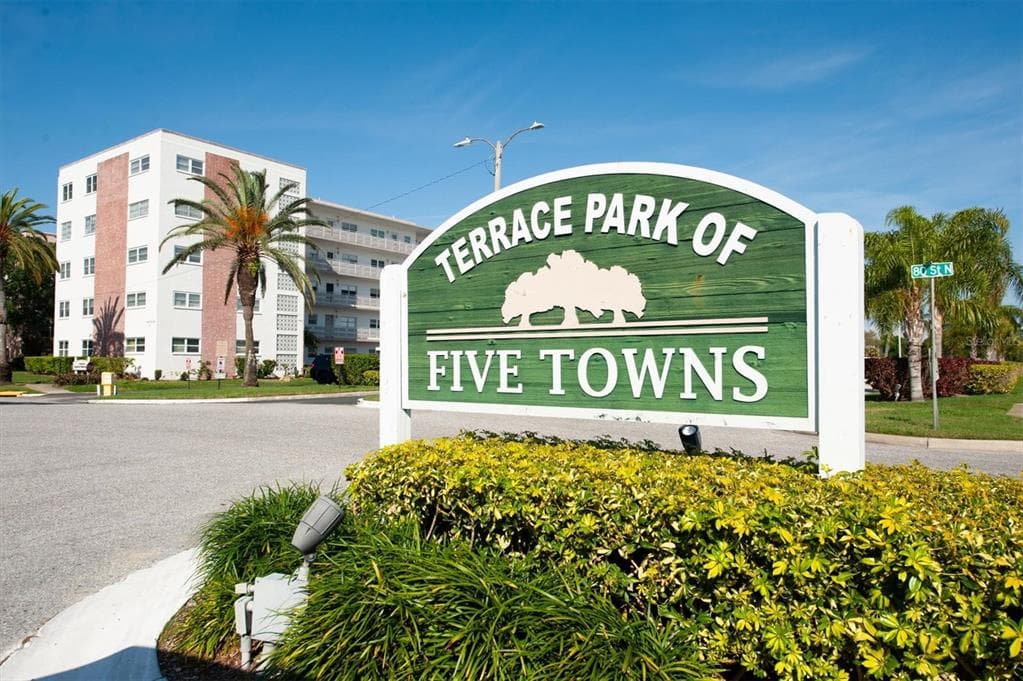 5660 80TH STREET N UNIT A202 ST PETERSBURG, FL 33709