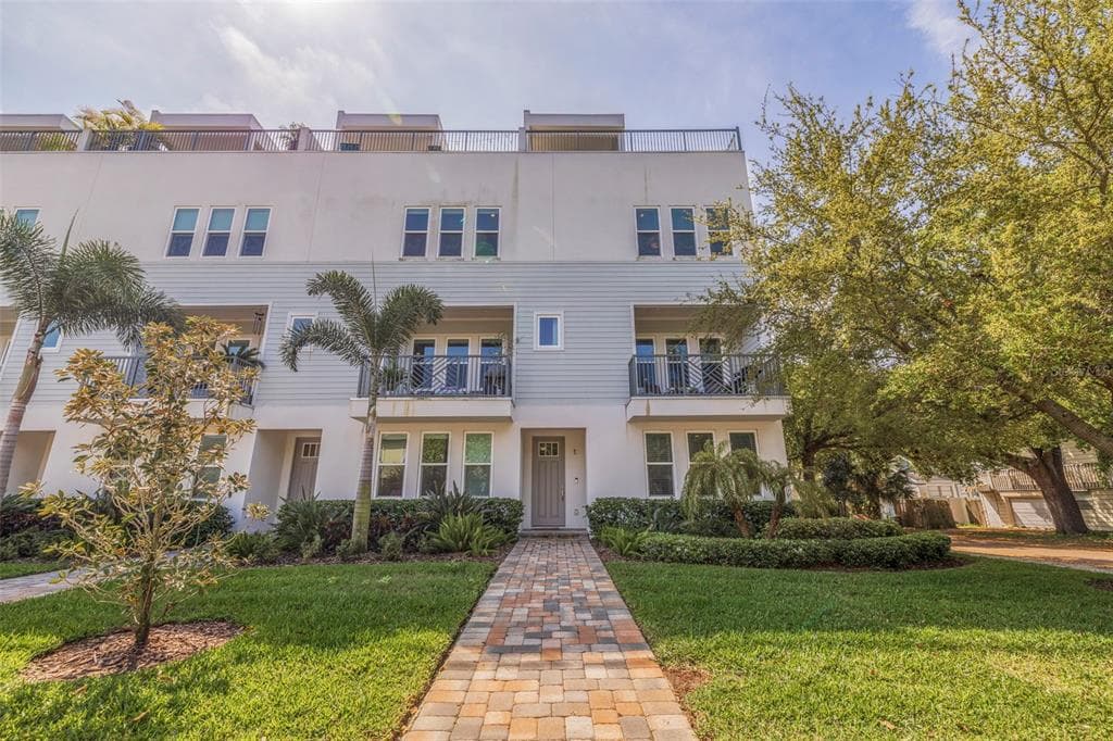 2442 W MISSISSIPPI AVENUE UNIT 1 TAMPA, FL 33629