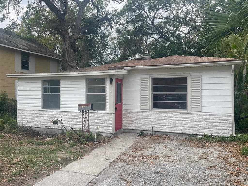 2127 UNION STREET S ST PETERSBURG, FL 33712