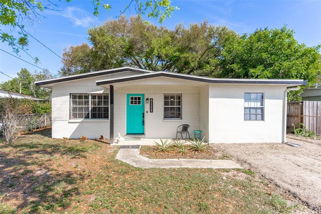 4111 W FAIRVIEW HEIGHTS TAMPA, FL 33616