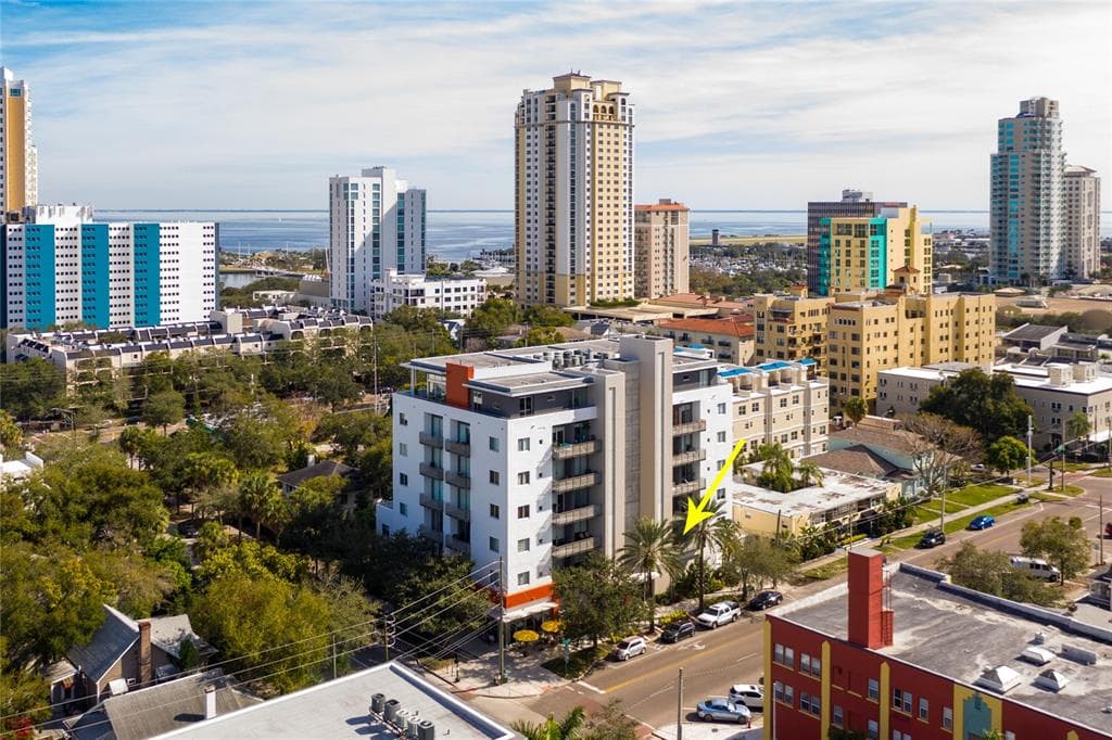 475 2ND STREET N UNIT 204 ST PETERSBURG, FL 33701